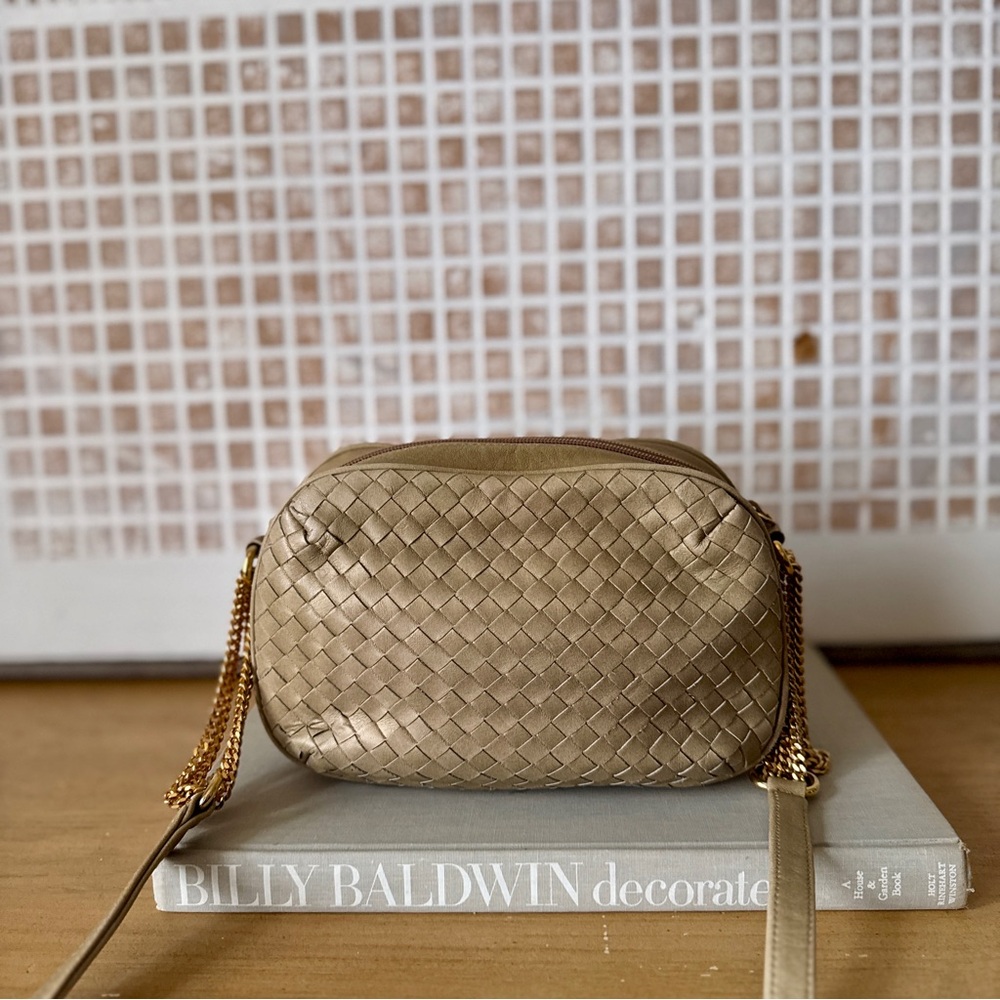 Preswick & Moore Vintage Woven Metallic Leather Crossbody Bag in Gold